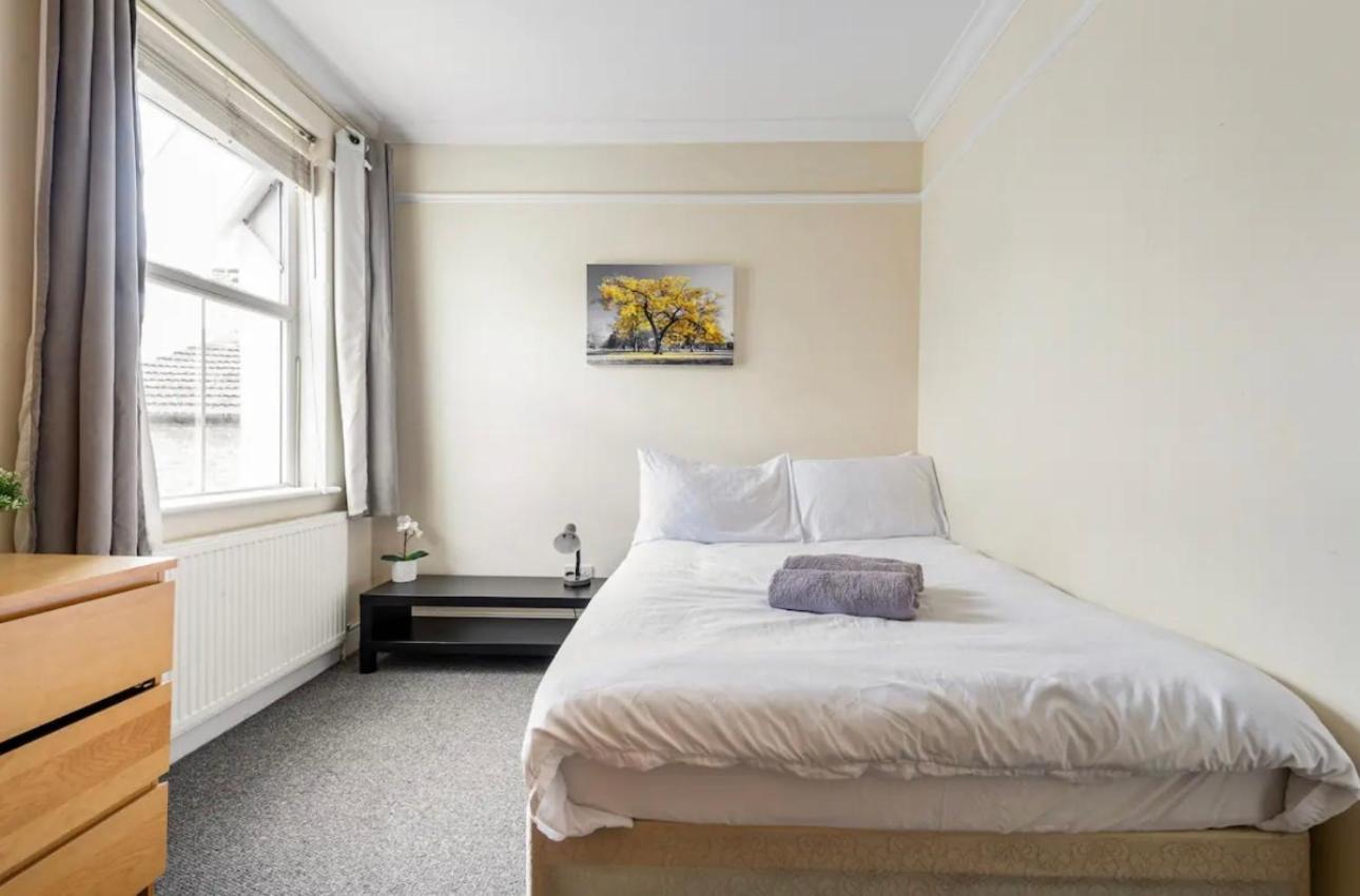 Lovely 3-Bed 20 Minutes To Central London Exterior photo